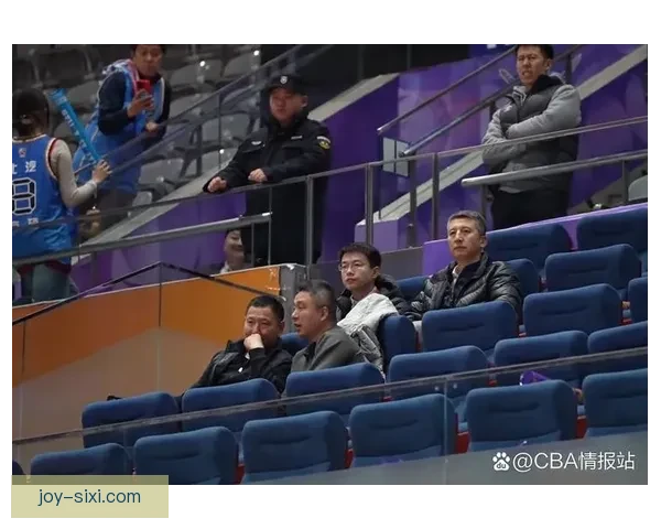 京城德比北控男篮凭借铜墙铁壁般防守力克对手赢得关键胜利_fqqvcxjn